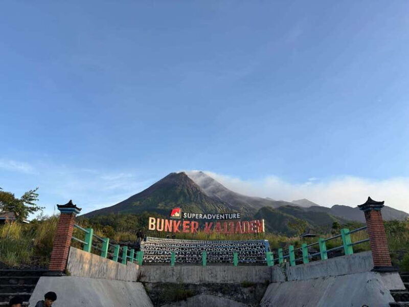 borobudur-sunrise-guarantee-climband-prambanan-temple-tour