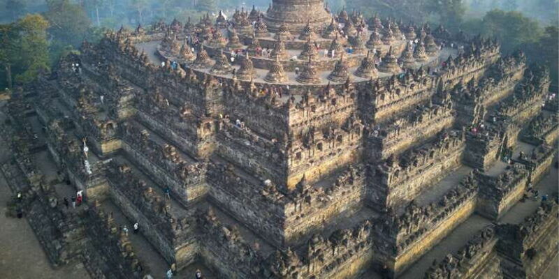 borobudur-sunrise-merapi-jeep-prambanan-with-entry-fees
