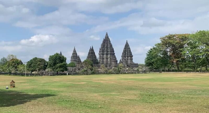 Borobudur Sunrise, Mount Merapi & Prambanan Full Day Tour - Borobudur Sunrise, Mount Merapi & Prambanan Full Day Tour Review