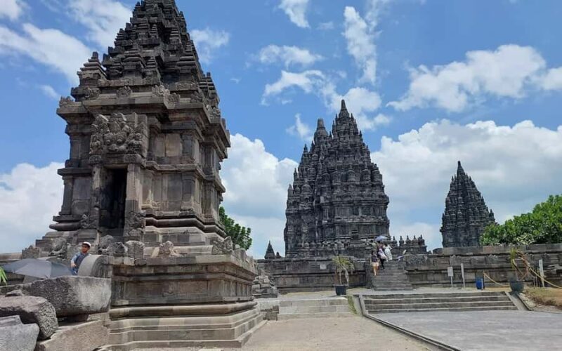 Borobudur Sunrise, Mount Merapi & Prambanan Full Day Tour - Who Is This Tour Best Suited For?