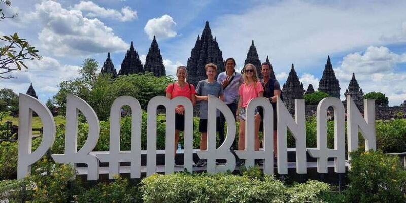borobudur-temple-merapi-jeep-tour-and-prambanan-temple