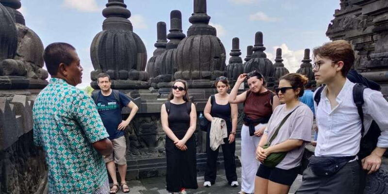 borobudur-temple-prambanan-temple-tour-from-jogjakarta