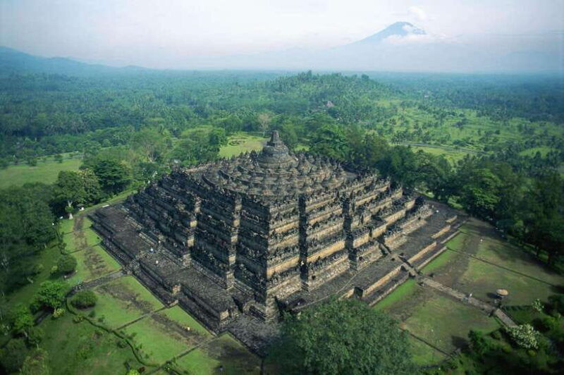 borobudur-tour-guarantees-climb-up-top-of-temple-structure