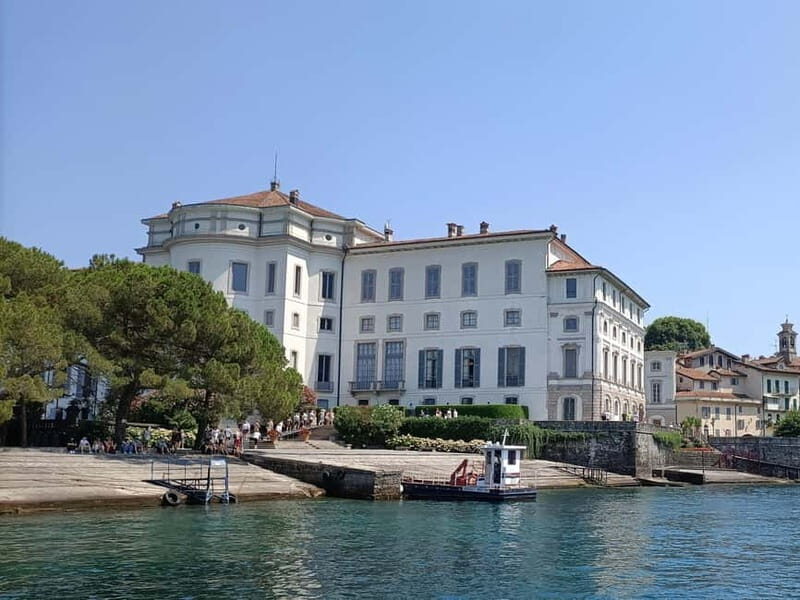 Borromean Islands: Private Boat Service to Isola Bella and Isola Pescatori - The Sum Up