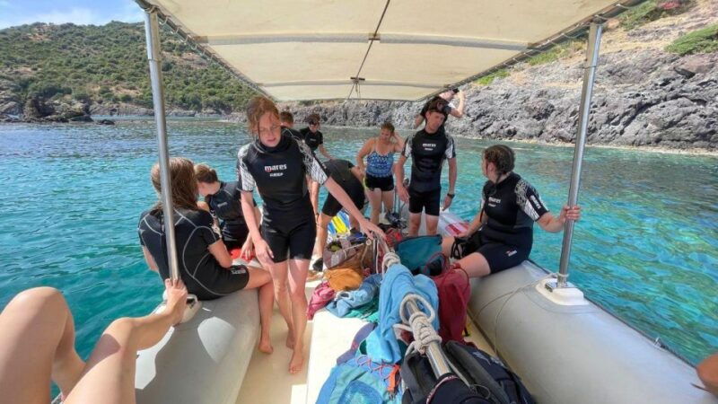 bosa-snorkeling-tour-of-the-coastline-coves