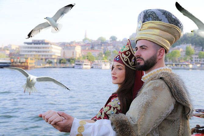 bosphorus-cruise-boat-tour-in-istanbul-3-hours-and-golden-horn