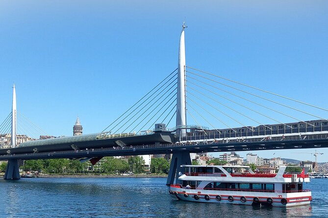 bosphorus-cruise-boat-tour-in-istanbul-3-hours-and-golden-horn