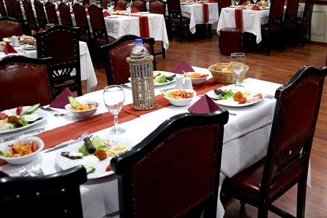 bosphorus-dinner-cruise-private-table-2