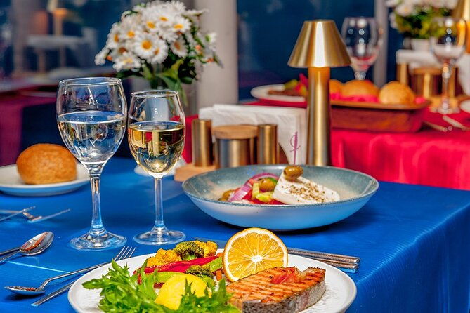 bosphorus-dinner-cruise-show-with-private-table