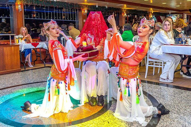 bosphorus-dinner-cruise-show-with-private-table
