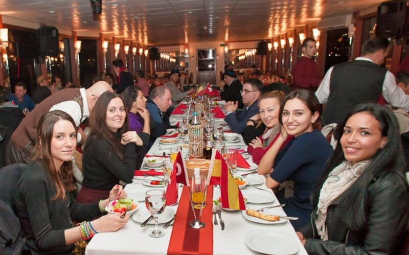bosphorus-dinner-cruise-transfer-included