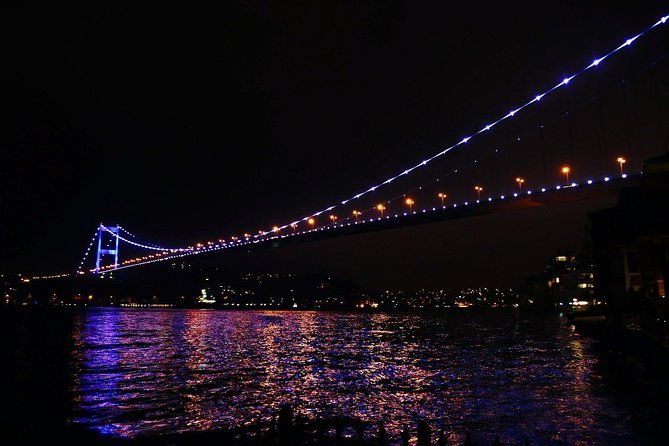 bosphorus-dinner-cruise-turkish-night-show-all-inclusive-2