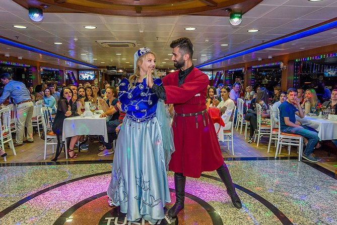 bosphorus-dinner-cruise-turkish-night-show-all-inclusive-2