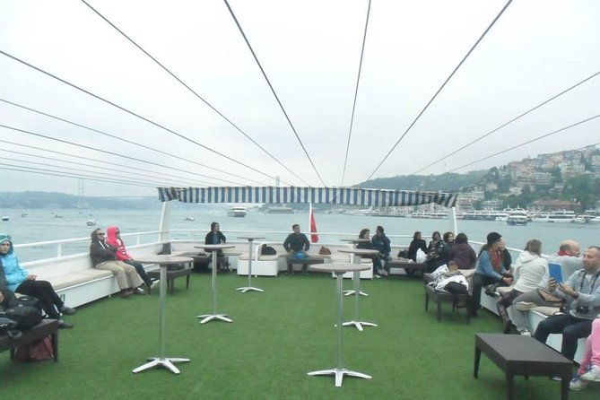 bosphorus-sightseeing-boat-tour
