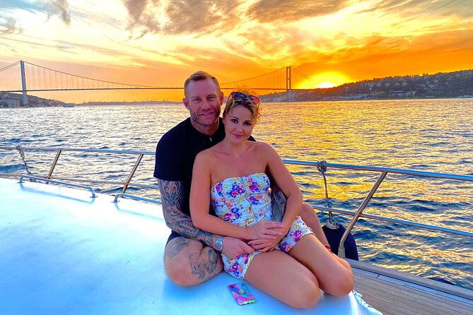 bosphorus-sunset-luxury-yacht-cruise-with-snacks-and-live-guide