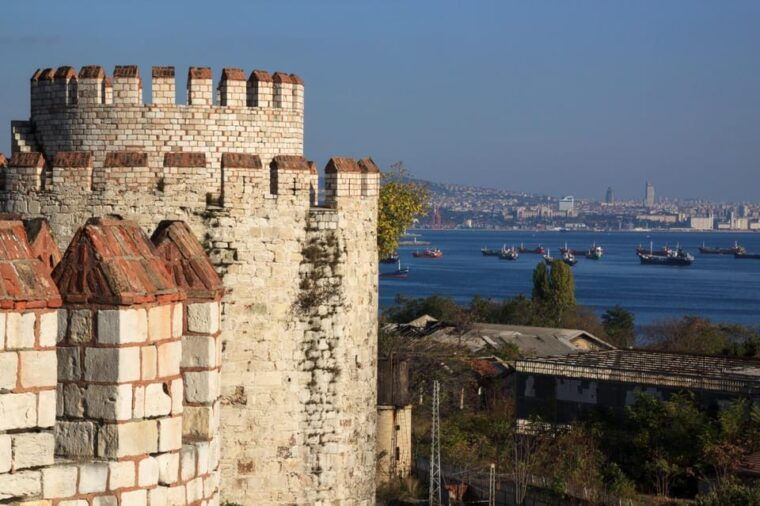 bosphorus-tour-in-the-heart-of-istanbul