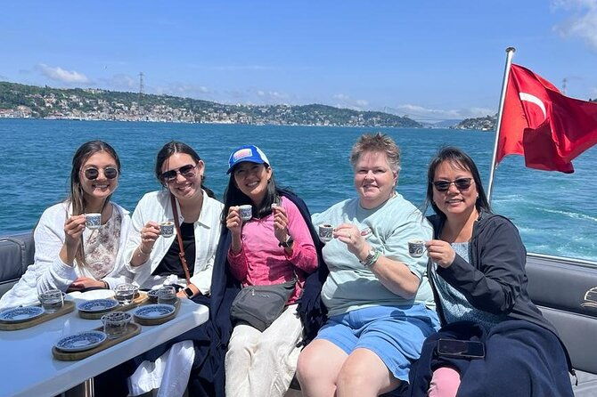 bosphorus-yacht-cruise-with-refreshments-stopover-at-kanlica