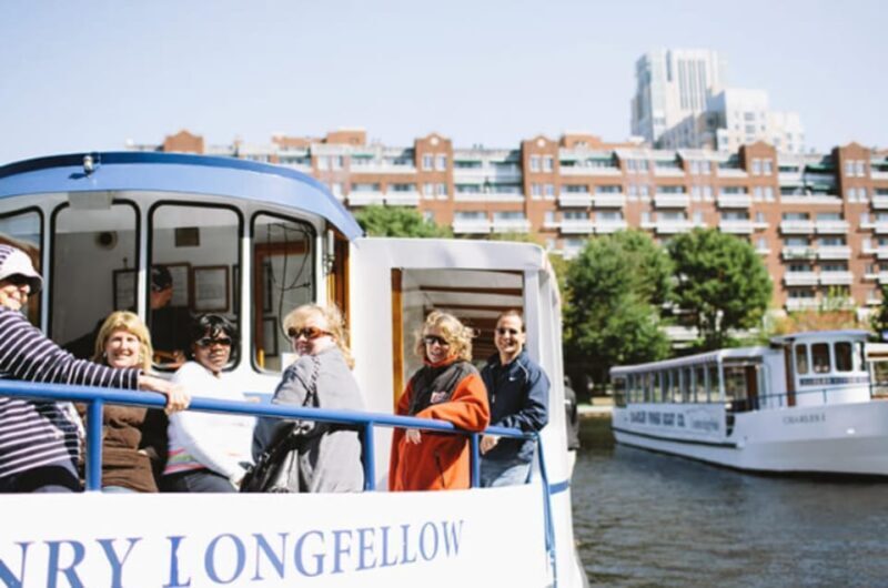Boston: Charles River Sightseeing Cruise - Who is this tour best for?  