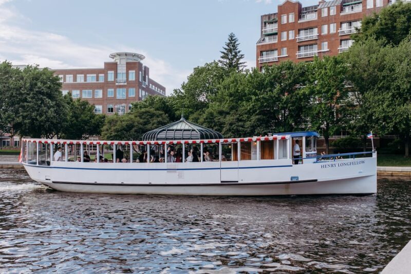 Boston: Charles River Sunset and Cocktail Cruise - The Experience: An Authentic Boston Perspective