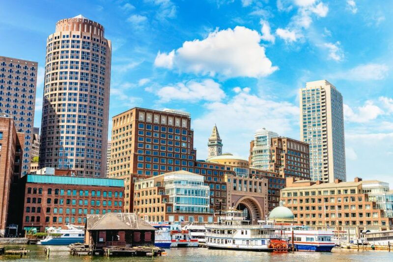boston-downtown-harbor-sailing-cruise