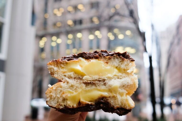 boston-guided-delicious-donut-tour-with-tastings