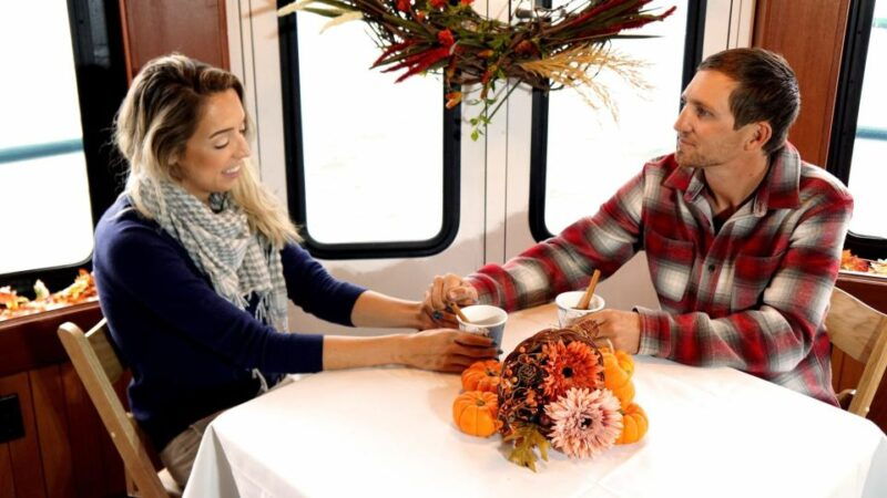boston-harbor-fall-foliage-weekend-brunch-cruise