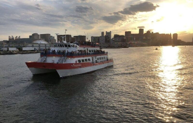 boston-harbor-full-moon-cruise-with-champagne-option