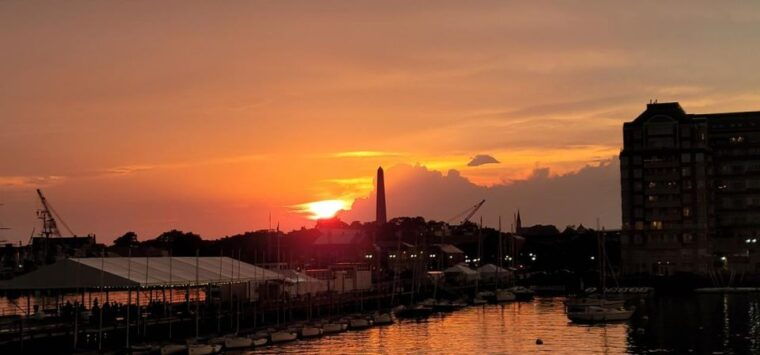 boston-harbor-full-moon-cruise-with-champagne-option