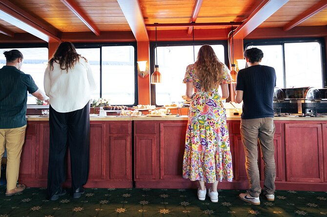 boston-harbor-holiday-brunch-cruise