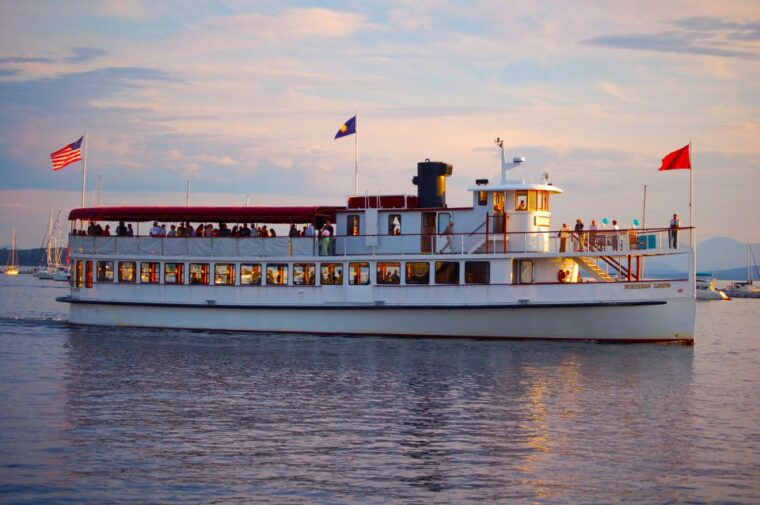boston-harbor-sunset-yacht-cruise