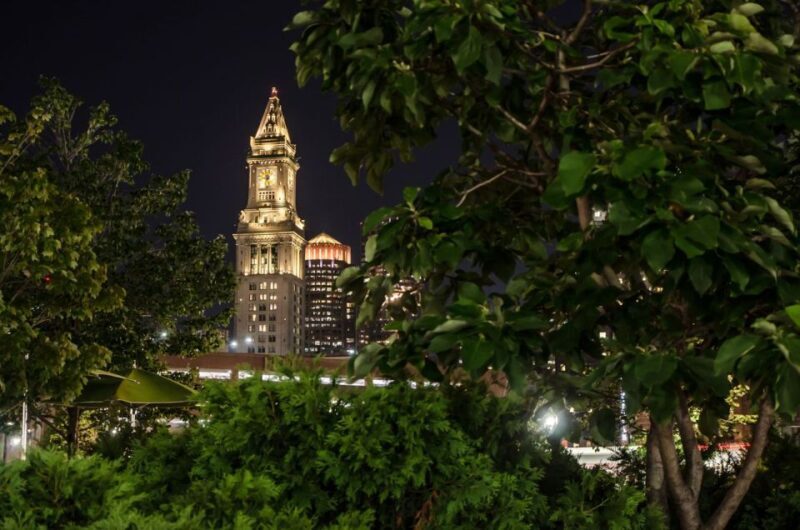 Boston: Haunted Pub Crawl of Historic Pubs and Taverns - What Makes This Tour Unique?
