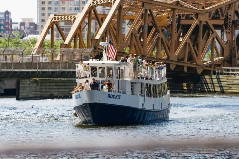 boston-historical-sightseeing-cruise
