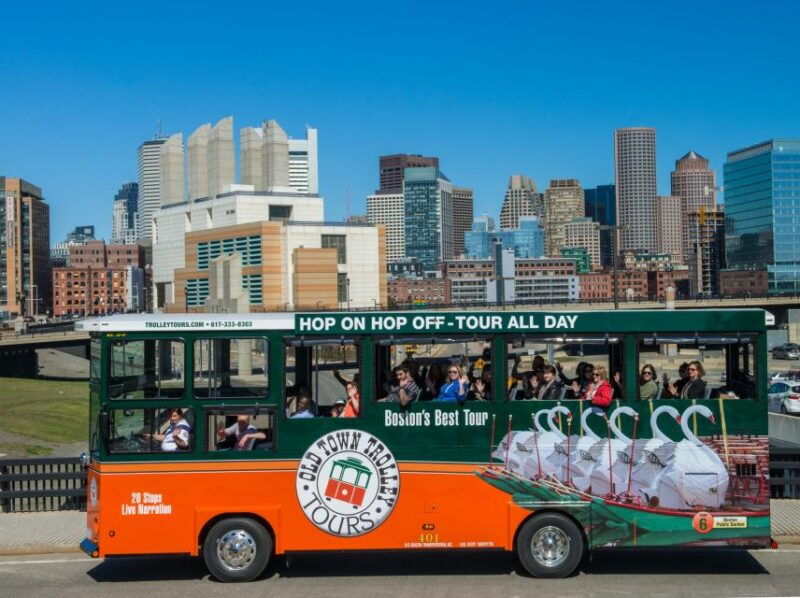 boston-hop-on-hop-off-old-town-trolley-tour
