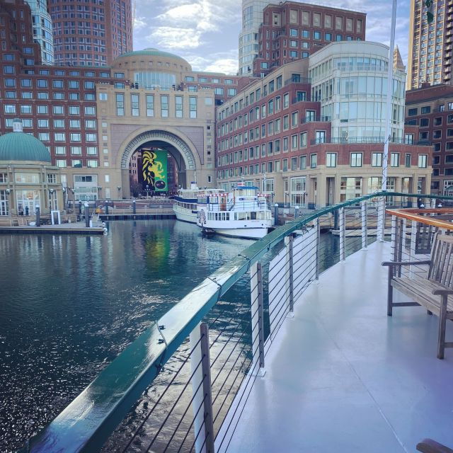 boston-new-england-harbor-cruise