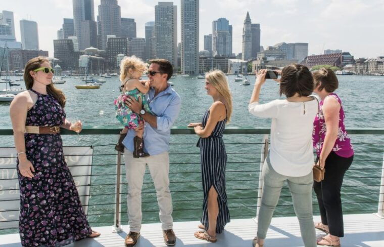 boston-new-england-harbor-cruise