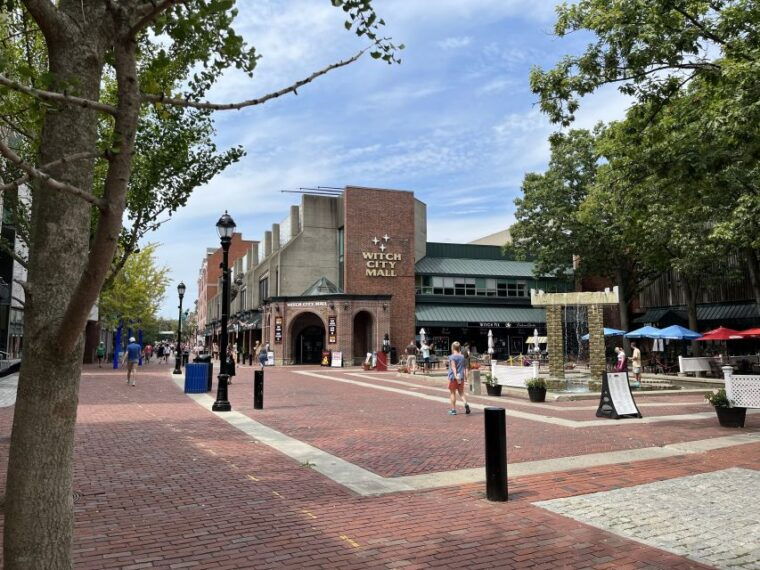 boston-salem-by-boat-witch-trials-walking-tour