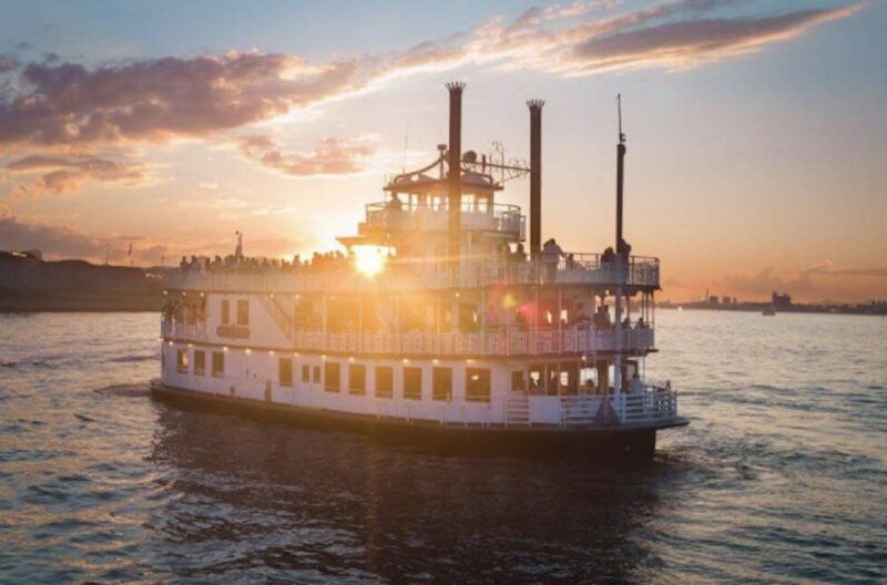 boston-scenic-moonlight-harbor-cruise