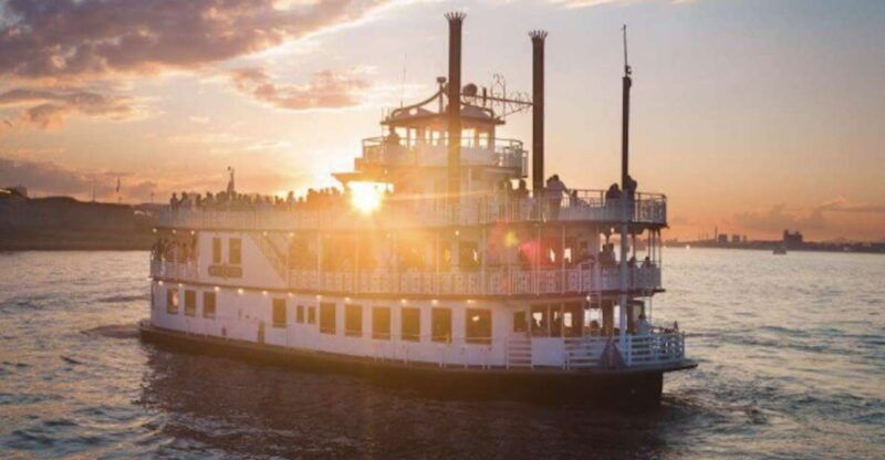 boston-scenic-moonlight-harbor-cruise