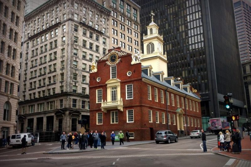 Boston: Top 10 Freedom Trail & 'Cheers' Guided Walking Tour - A Complete Look at the Boston Freedom Trail & Cheers Tour