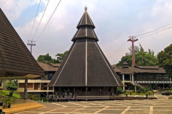 Botanical Garden And Miniature Park Of Indonesia Tour - Stops in the Itinerary