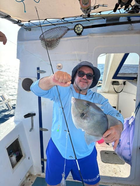 bottom-fishing-light-trolling-puerto-calero-lanzarote