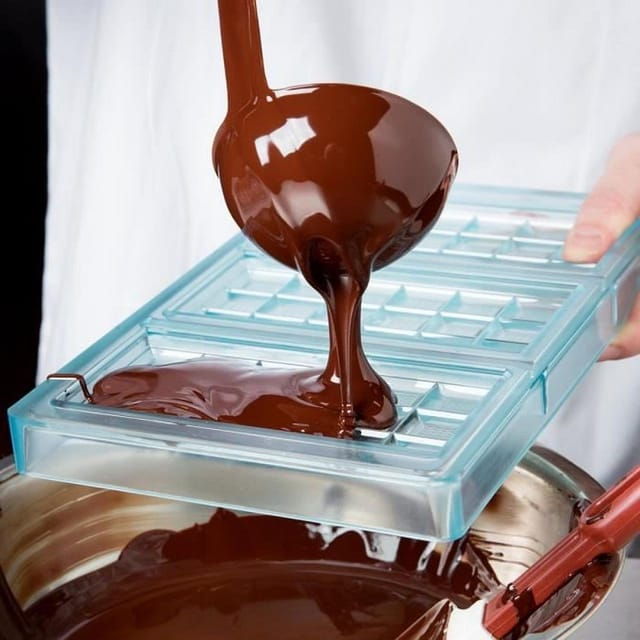 boulogne-sur-mer-chocolate-making-workshop-with-chocolatier