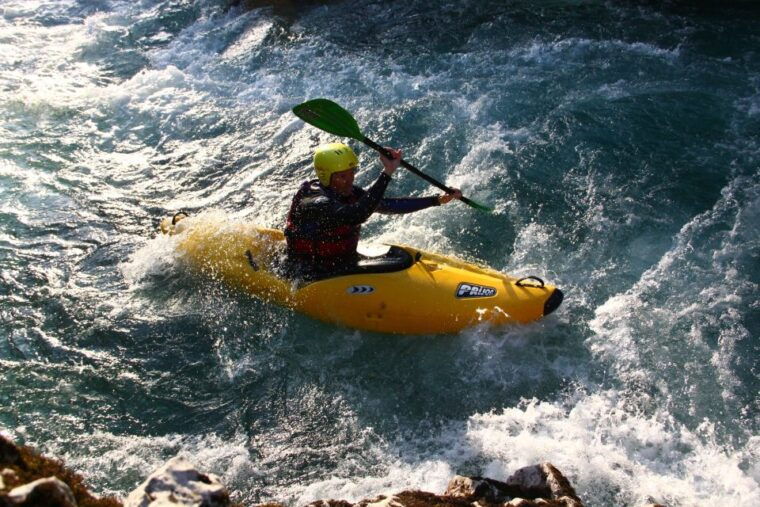bovec-soca-river-1-day-beginners-kayak-course