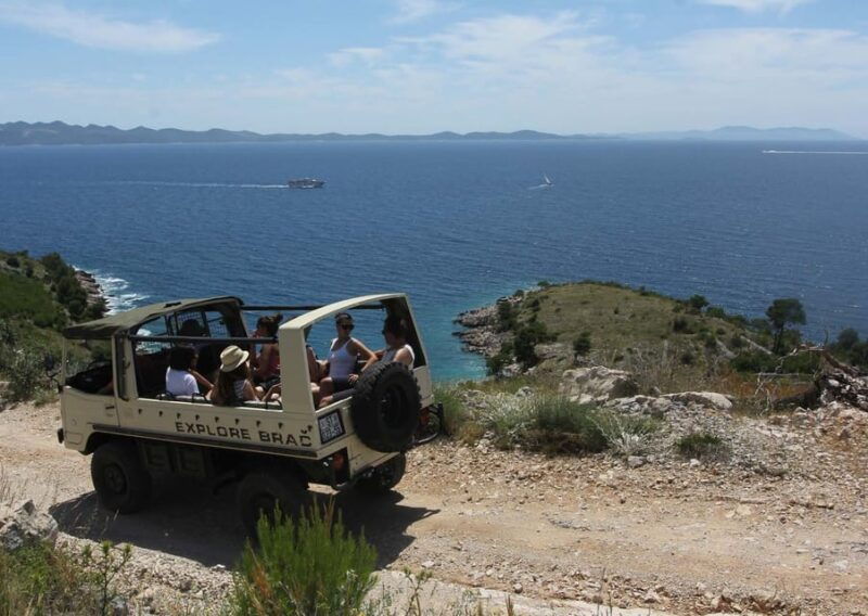 brac-island-exploration-tour-by-four-wheel-drive-jeep