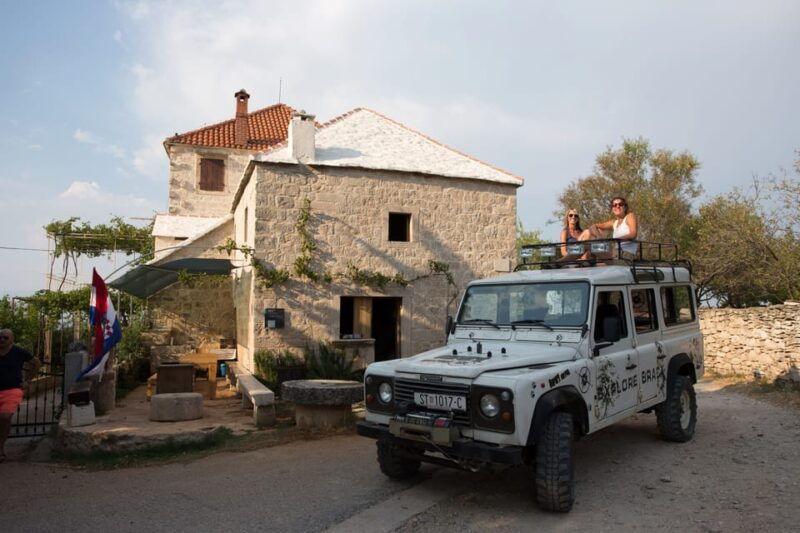 brac-island-exploration-tour-by-four-wheel-drive-jeep