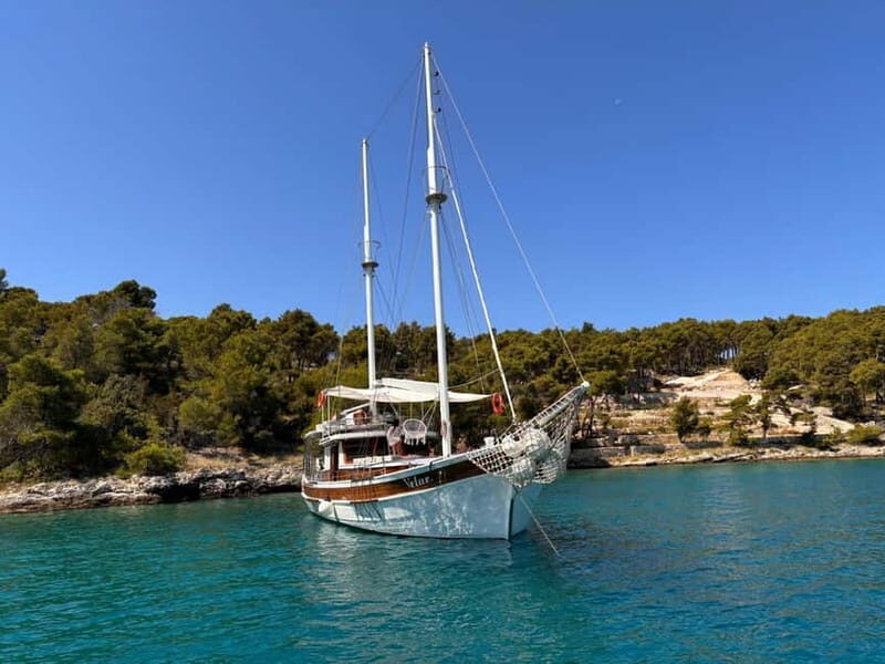 Brac/olta/Blue Lagoon - One-day excursion by boat - About the Experience: Setting Sail on Croatia’s Coastline