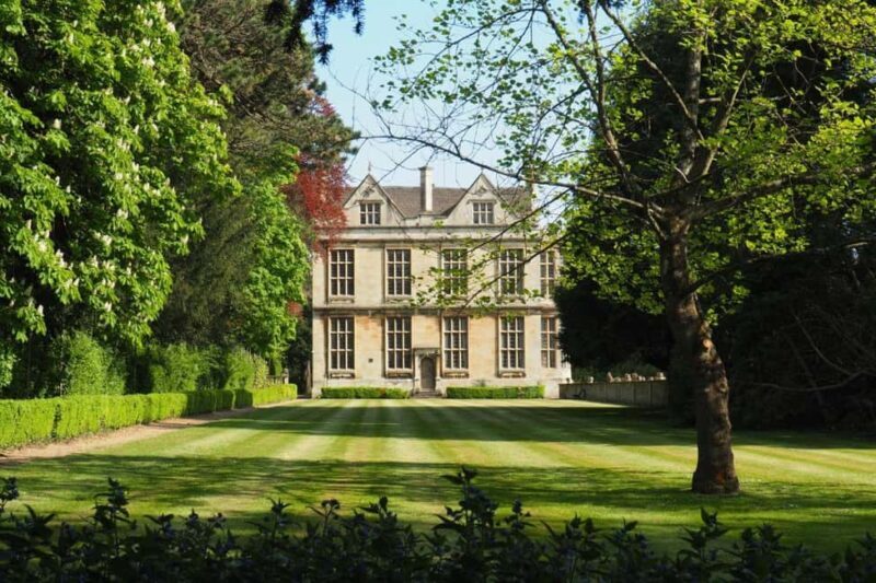 Bradford on Avon: Guided Tour of The Hall | Bath Day Trip - Key Points  