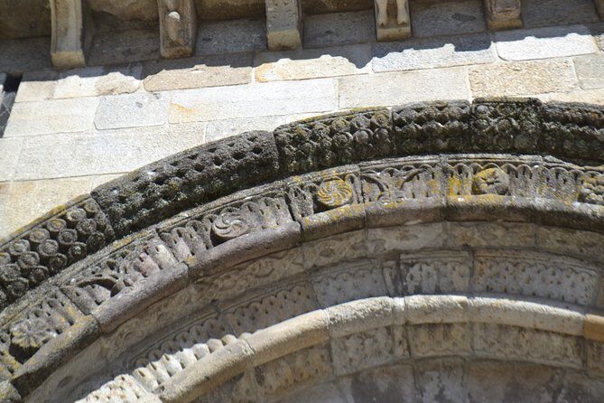 Braga and Guimarães Tour with Lunch from Porto - FAQs