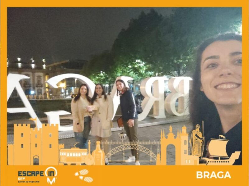 braga-escape-in-city-open-door-between