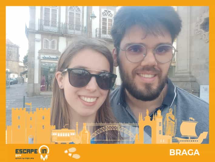 braga-escape-in-city-open-door-between